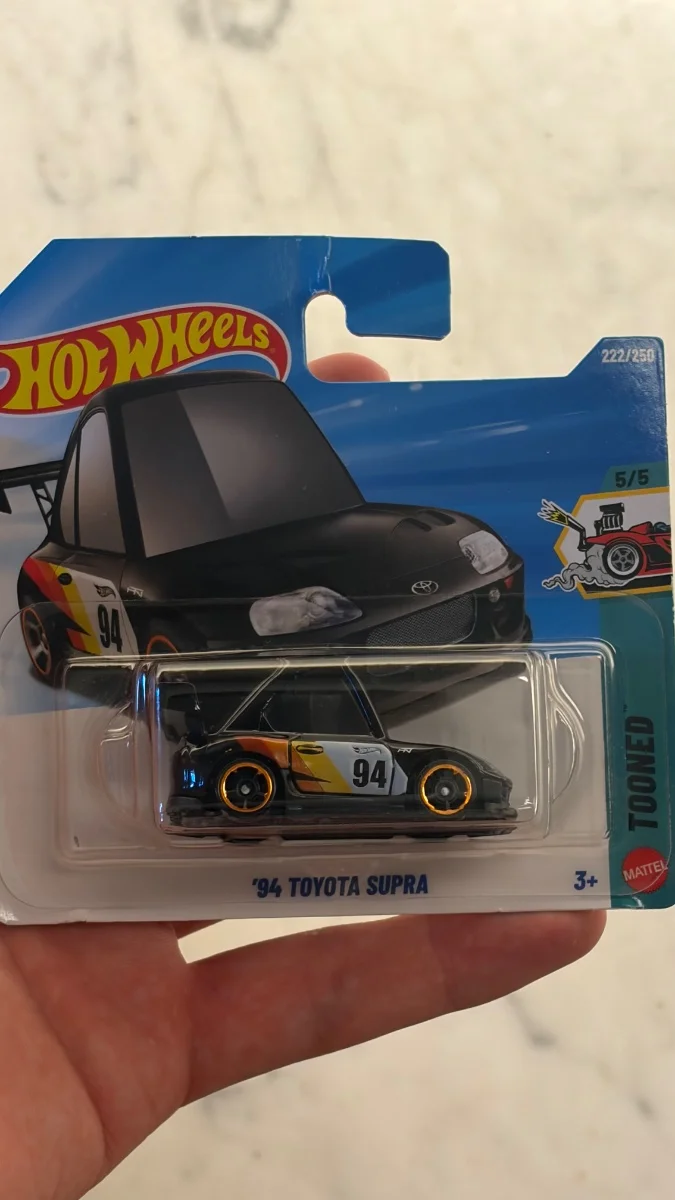 Hot Wheels ‘94 Toyota Supra 1:64