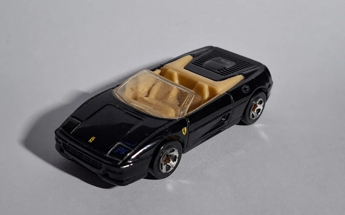 Hot Wheels FERRARI F355 SPIDER 1:64