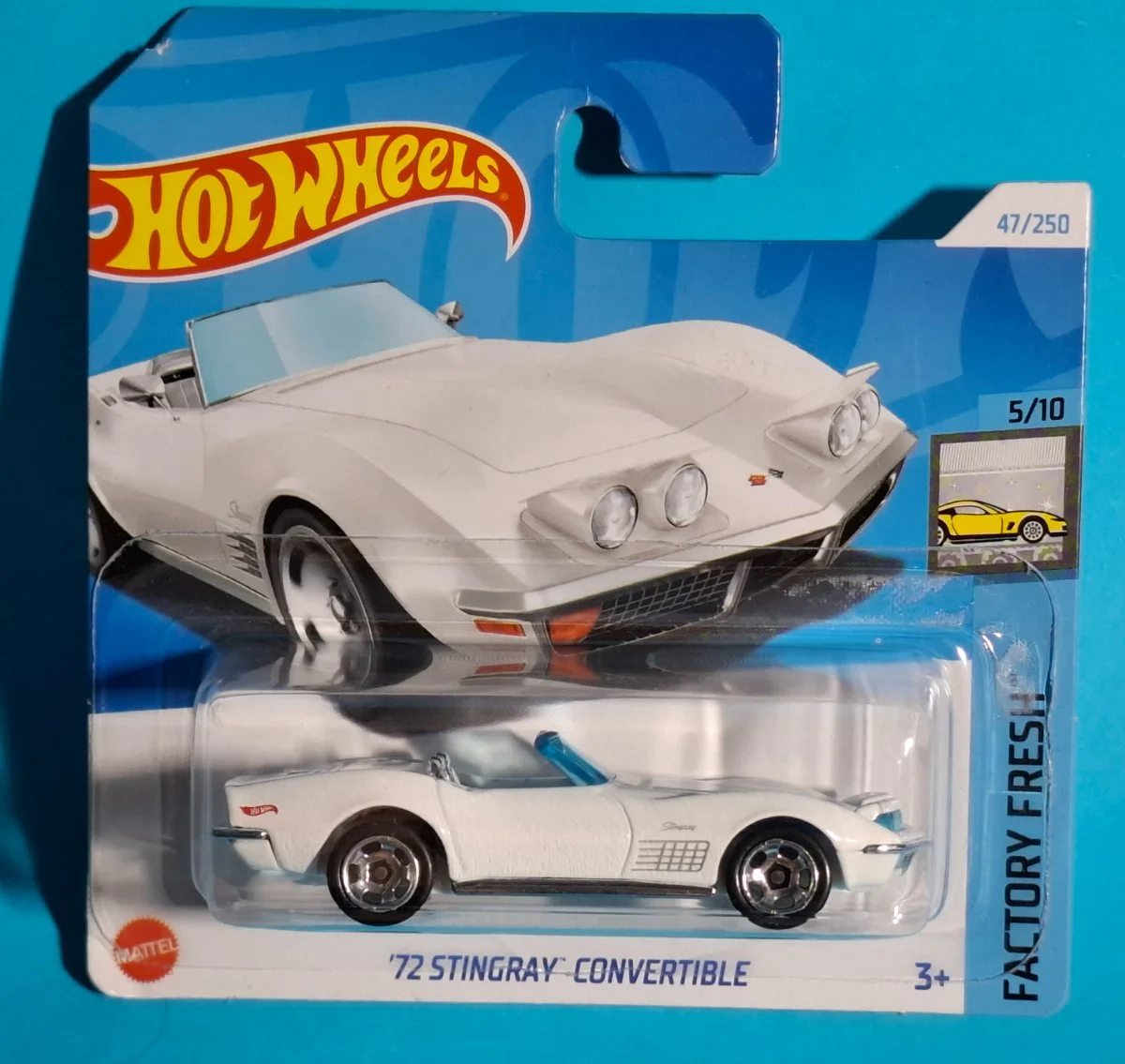 Hot Wheels '72 STINGRAY CONVERTIBLE 1:64