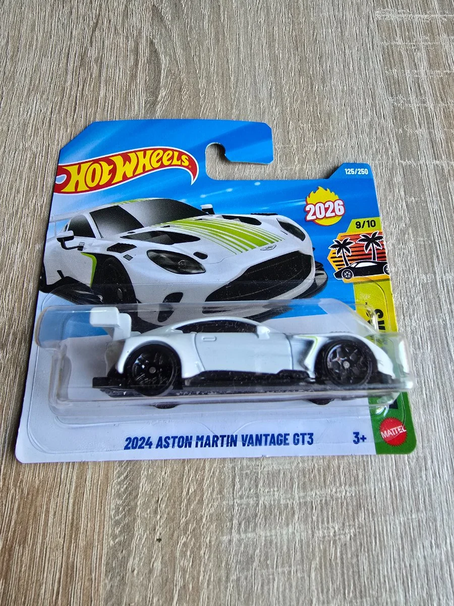 Hot Wheels 2024 ASTON MARTIN VANTAGE GT3 1:64