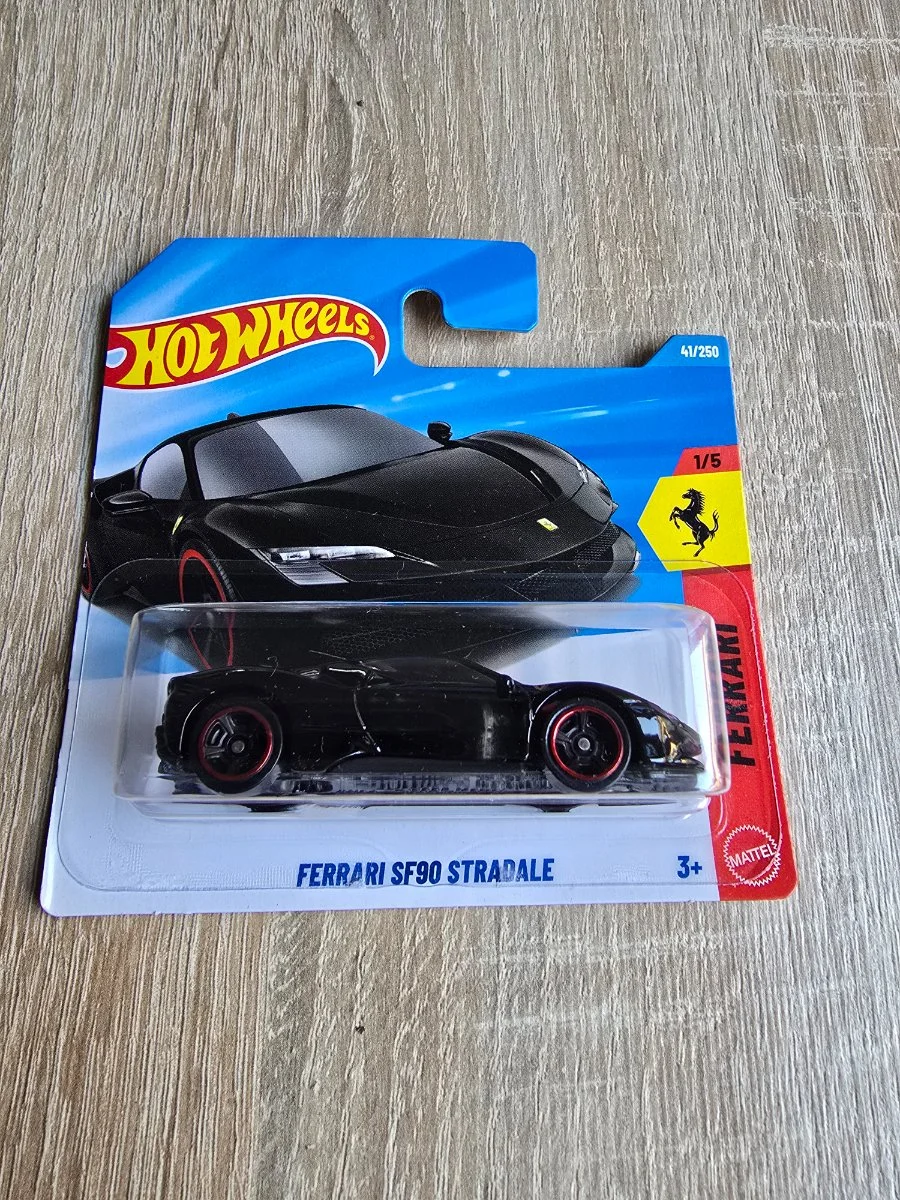 Hot Wheels FERRARI SF90 STRADALE 1:64