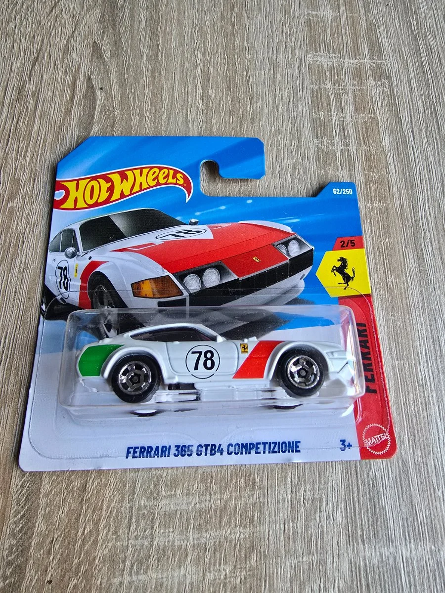 Hot Wheels FERRARI 365 GTB4 COMPETIZIONE 1:64