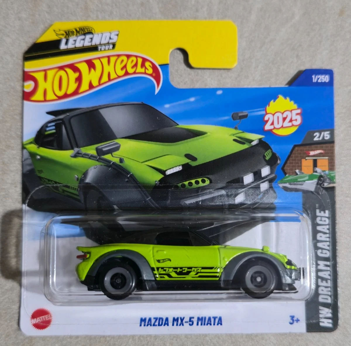 Hot Wheels Mazda MX-5 Miata 1:64