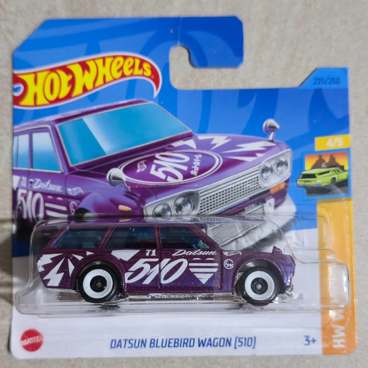 Hot Wheels Datsun Bluebird Wagon (510) 1:64