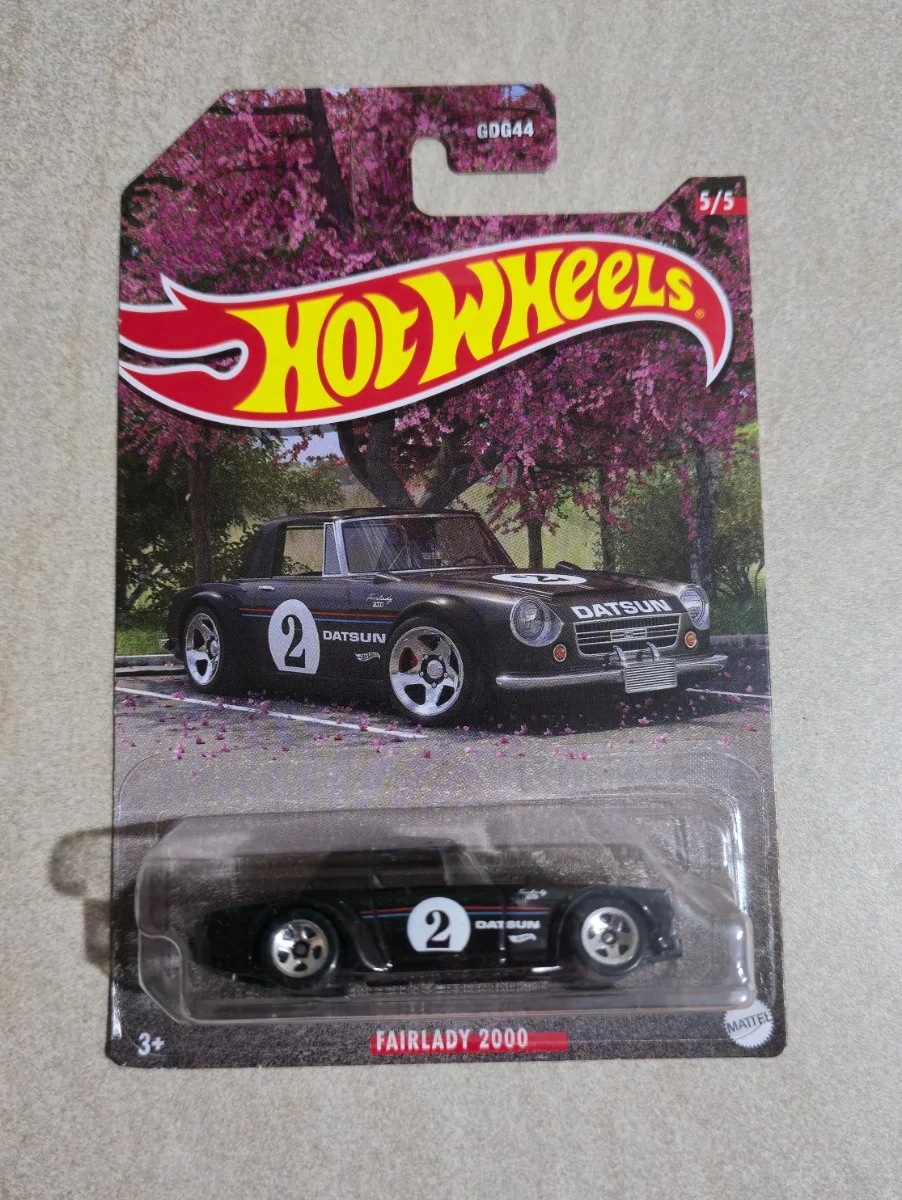 Hot Wheels Fairlady 2000 1:64