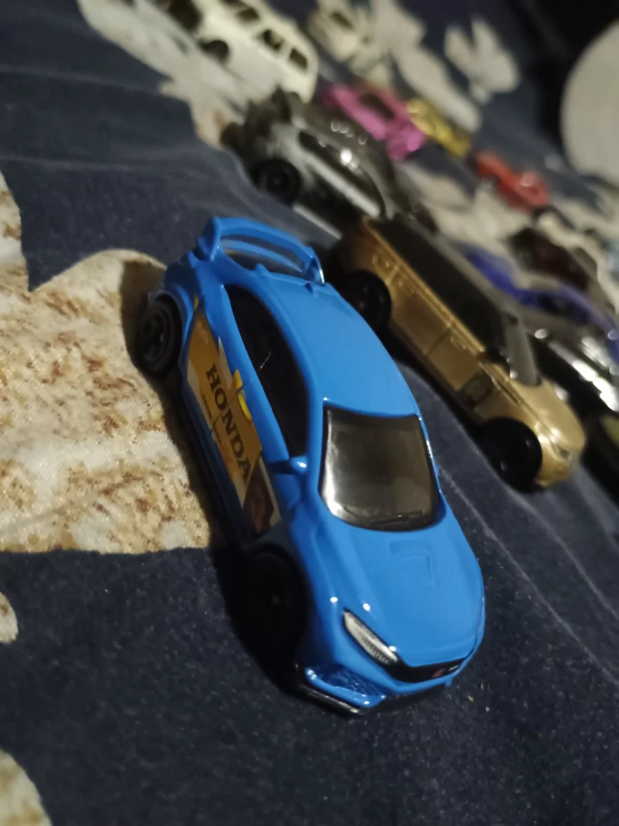 Hot Wheels Honda civic TypeR 2018 1:64
