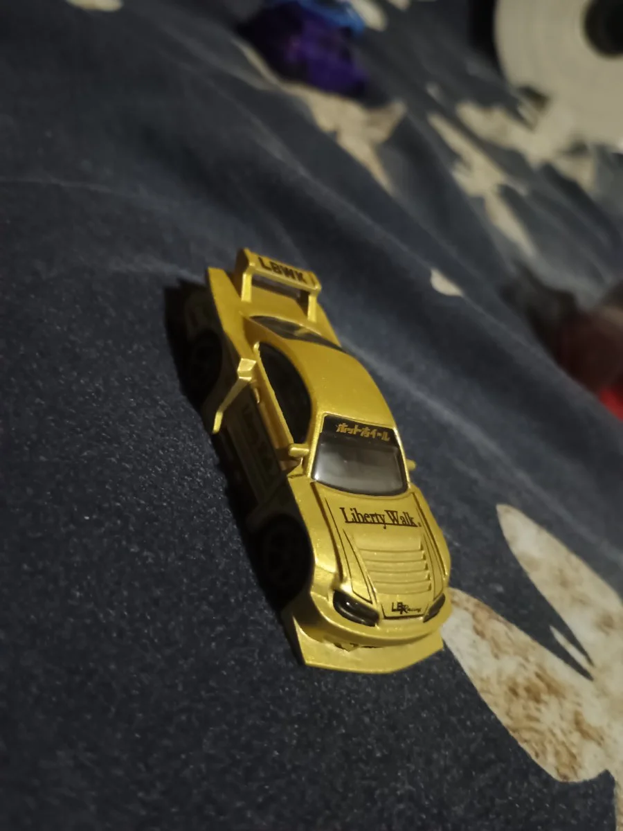 Hot Wheels Nissan silvia S15 LBWK 1:64