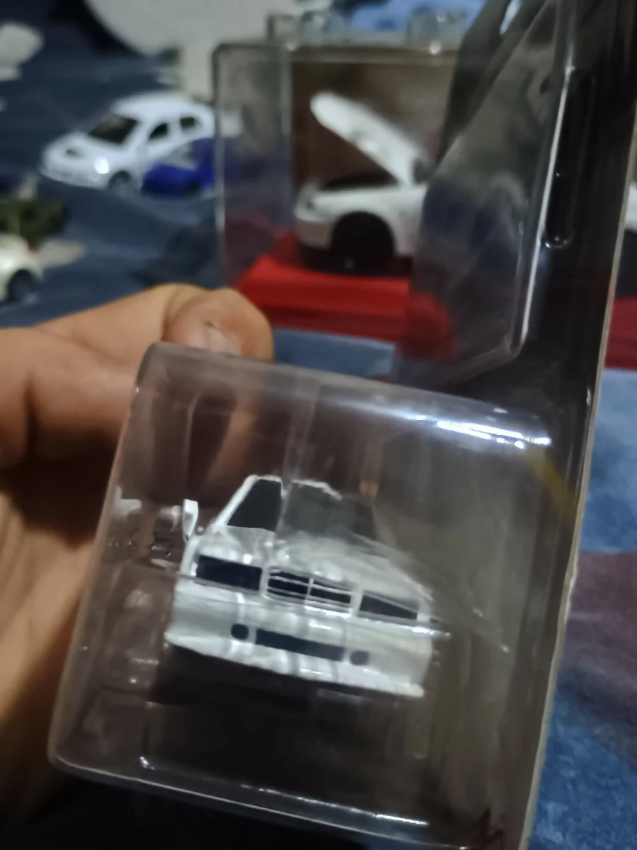 Majorette Mercedes-Benz 190e 2.5-16 EVO II 1:64