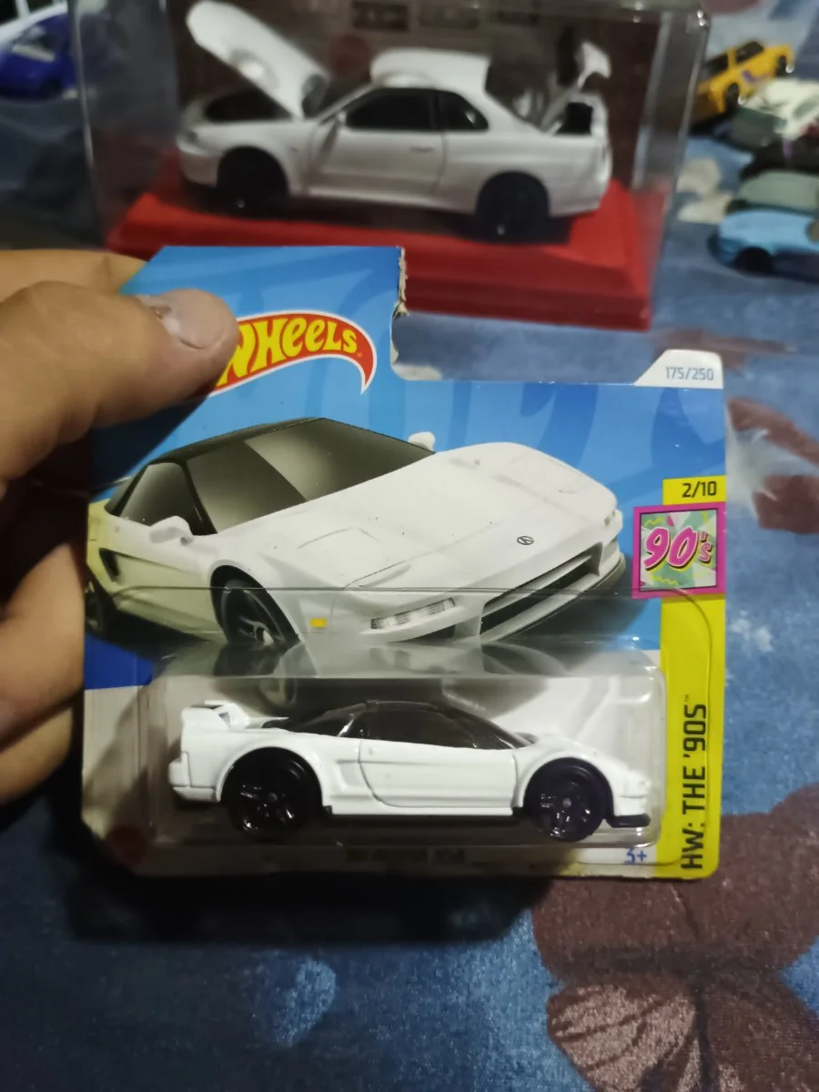 Hot Wheels Acura NSX 1:64