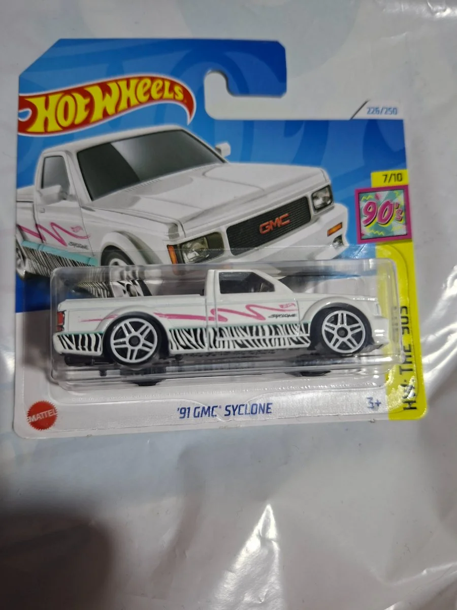 Hot Wheels '91 GMC Sylcone 1:64