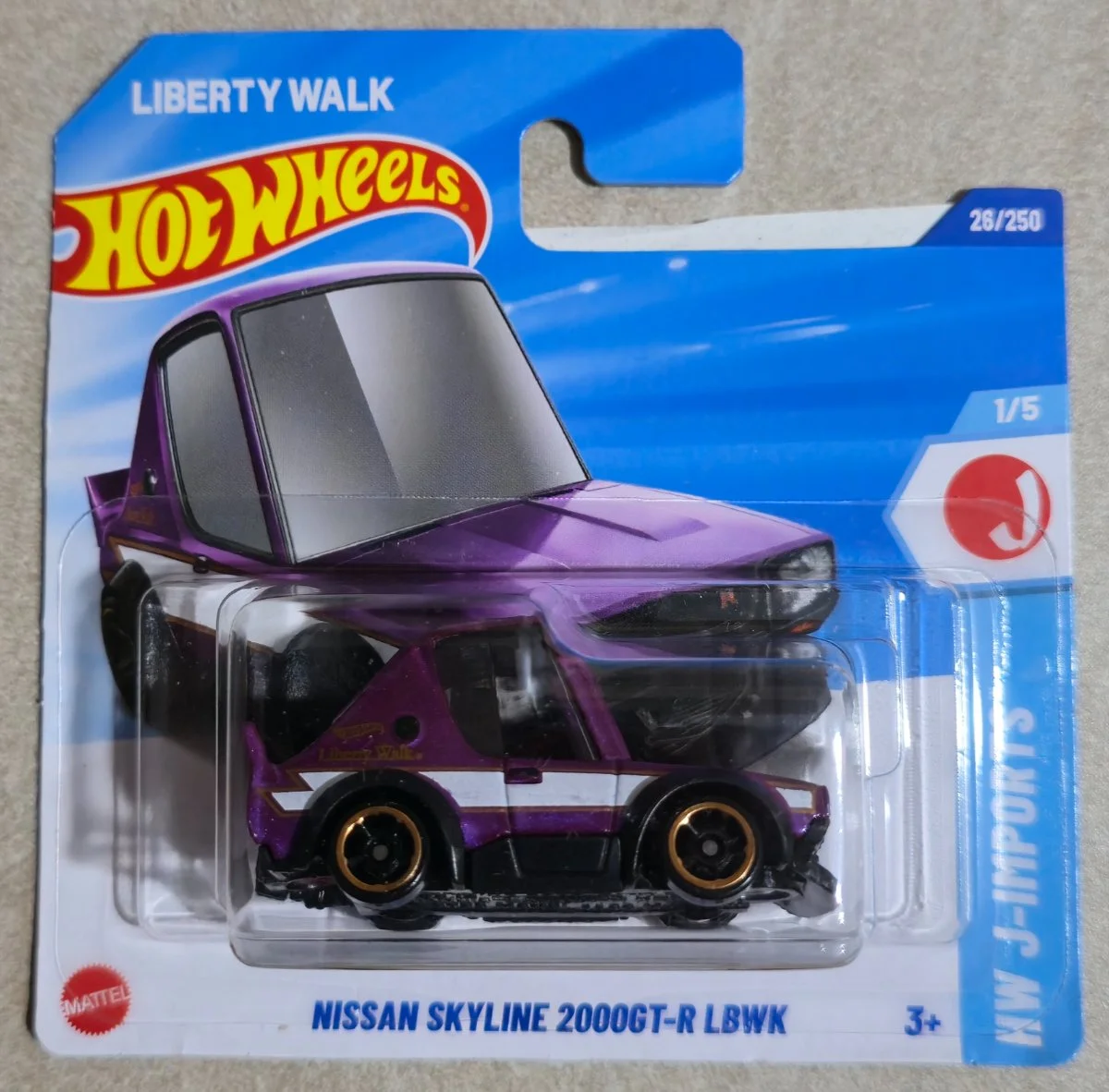 Hot Wheels Nissan Skyline 2000GT-R LBWK 1:64