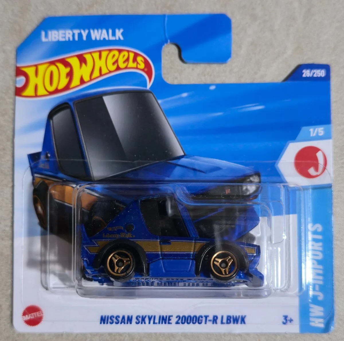 Hot Wheels Nissan Skyline 2000GT-R LBWK 1:64