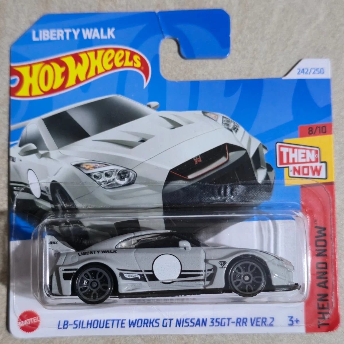 Hot Wheels LB-Silhouette Works GT Nissan 35GT-RR VER.2 1:64