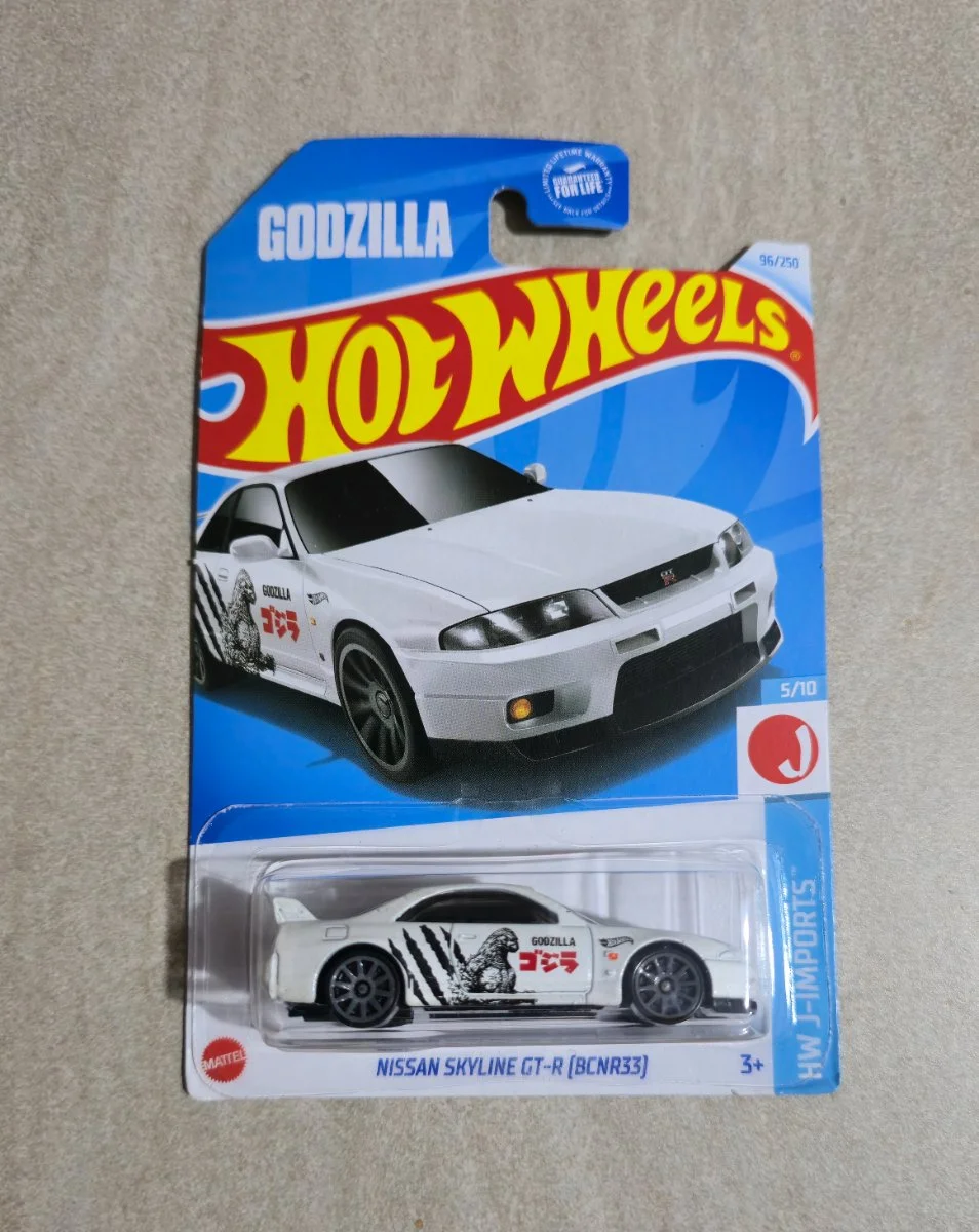 Hot Wheels Nissan Skyline GT-R (BCNR33) 1:64