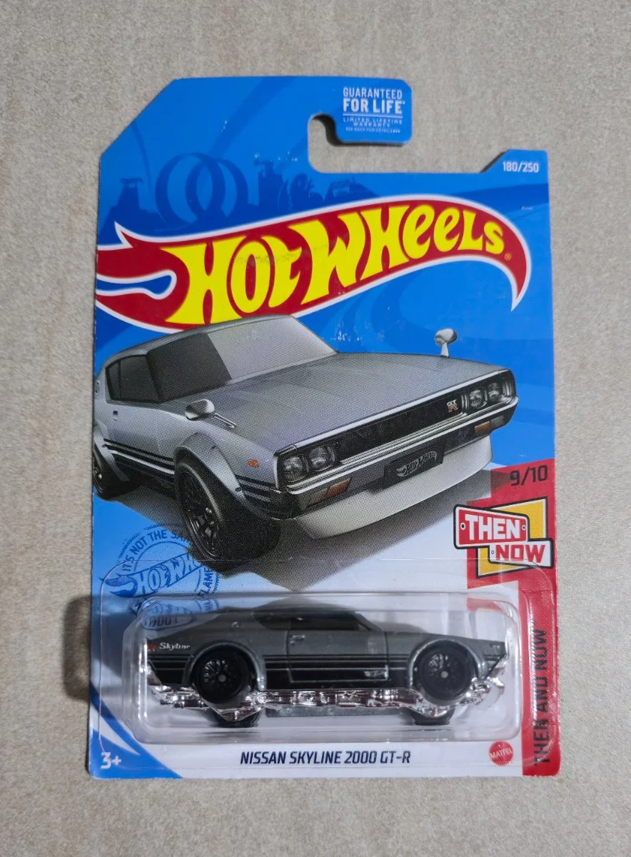 Hot Wheels Nissan Skyline 2000 GT-R 1:64