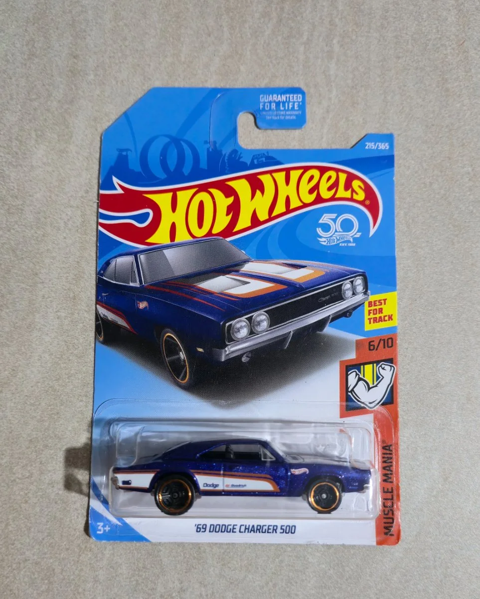 Hot Wheels '69 Dodge Charger 500 1:64