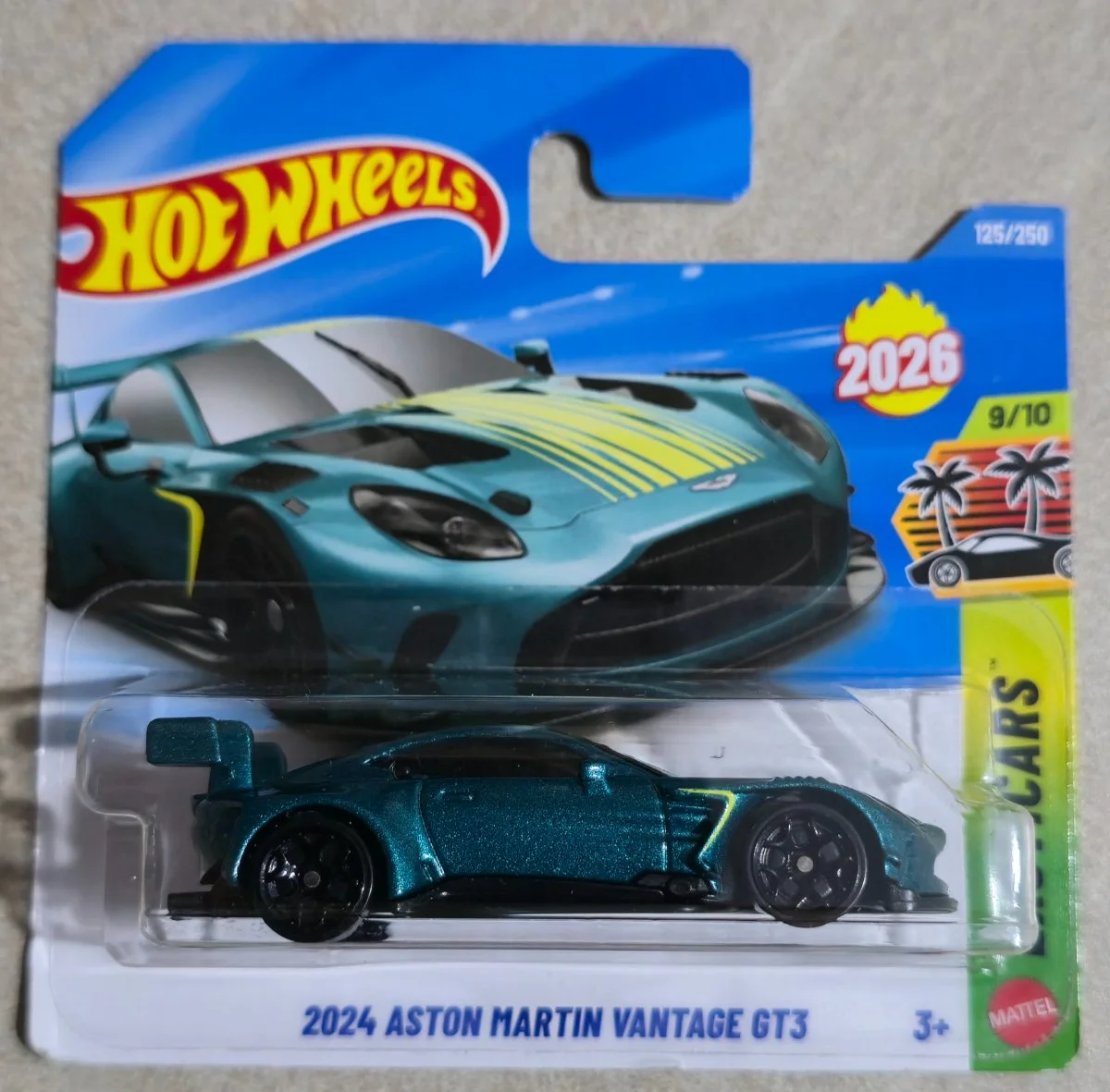 Hot Wheels 2024 Aston Martin Vantage GT3 1:64