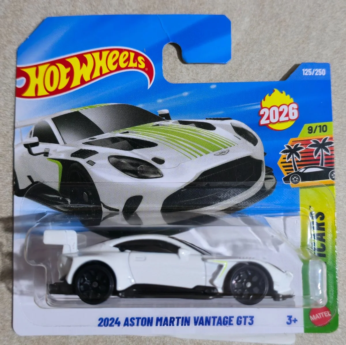 Hot Wheels 2024 Aston Martin Vantage GT3 1:64