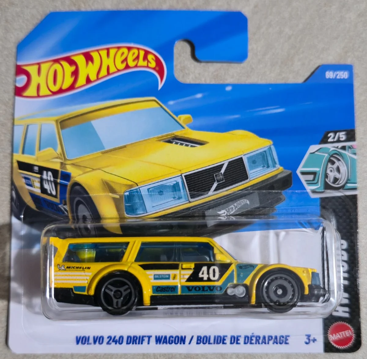 Hot Wheels Volvo 240 Drift Wagon 1:64