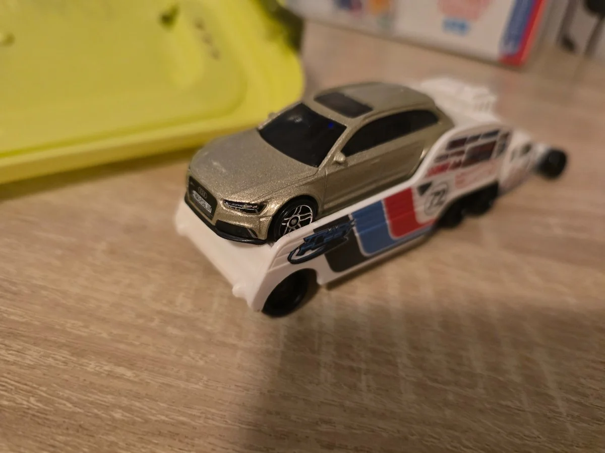 AutoArt Audi RS6 Avant,Porsche... 1:64