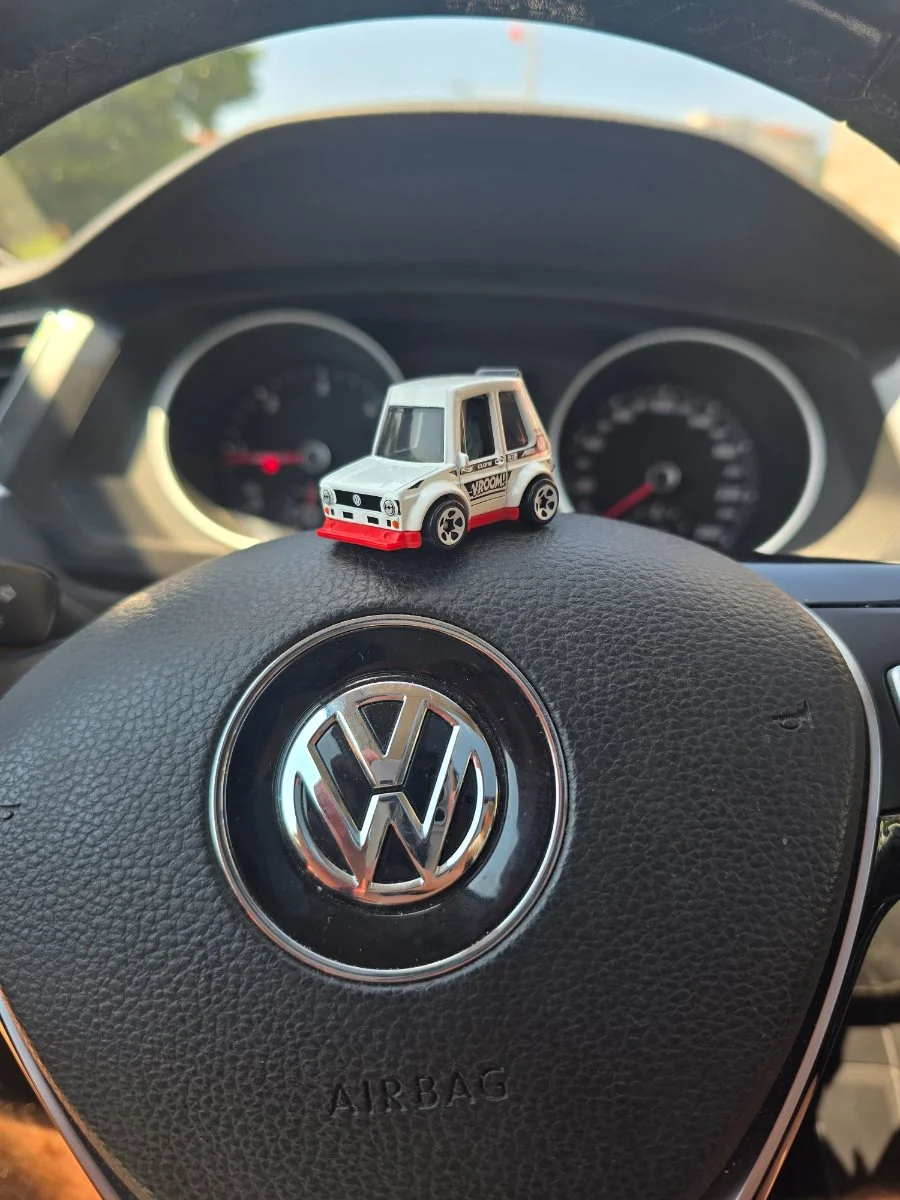 Hot Wheels Golf MK1 1:64