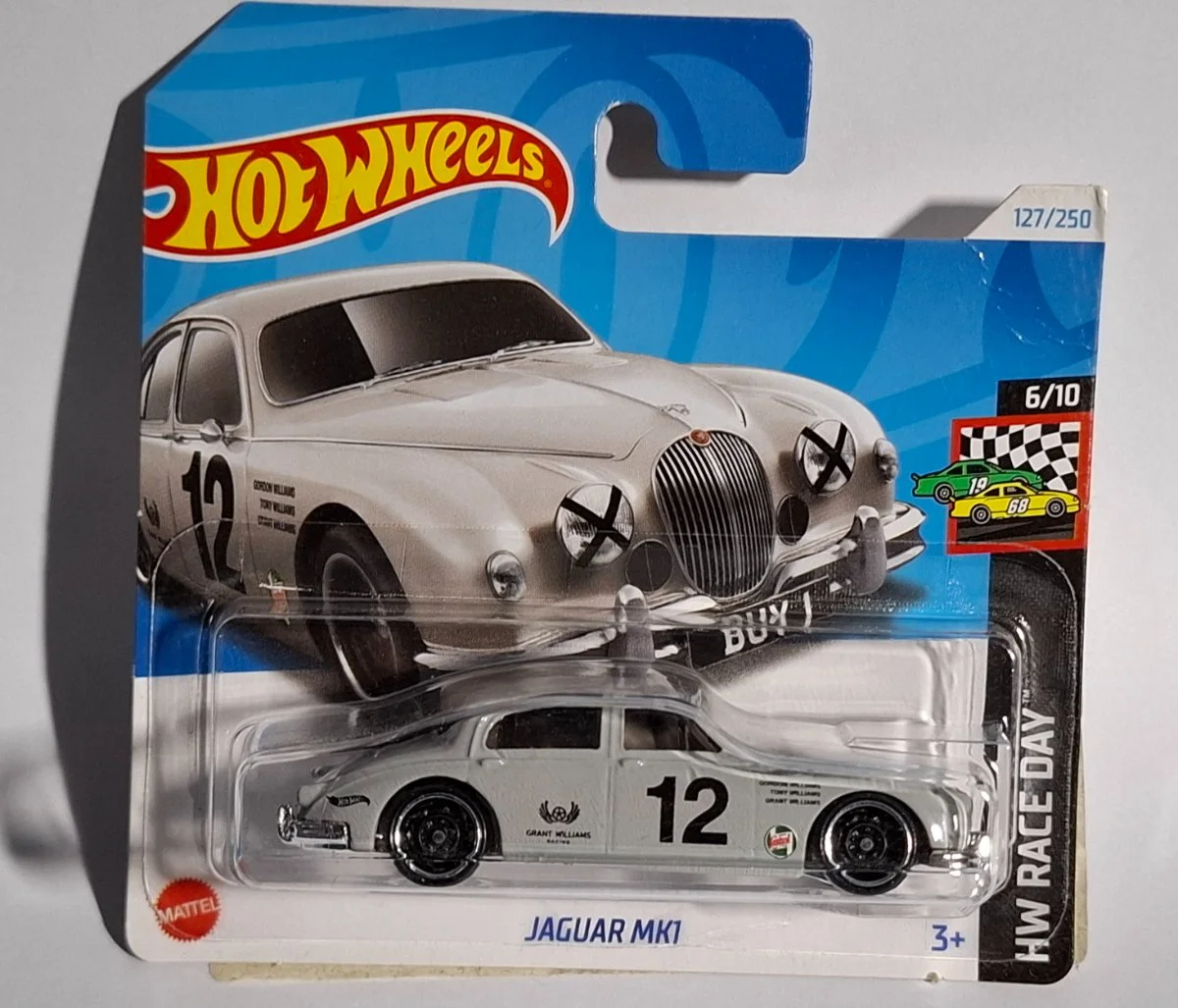 Hot Wheels JAGUAR MK1 1:64