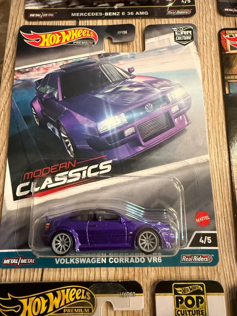 Hot Wheels corrado 1:64