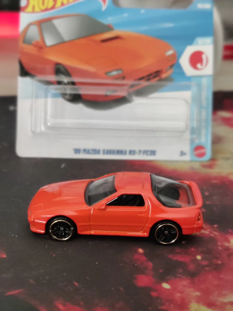 Hot Wheels '89 Mazda Savanna RX-7 FC3S 1:64