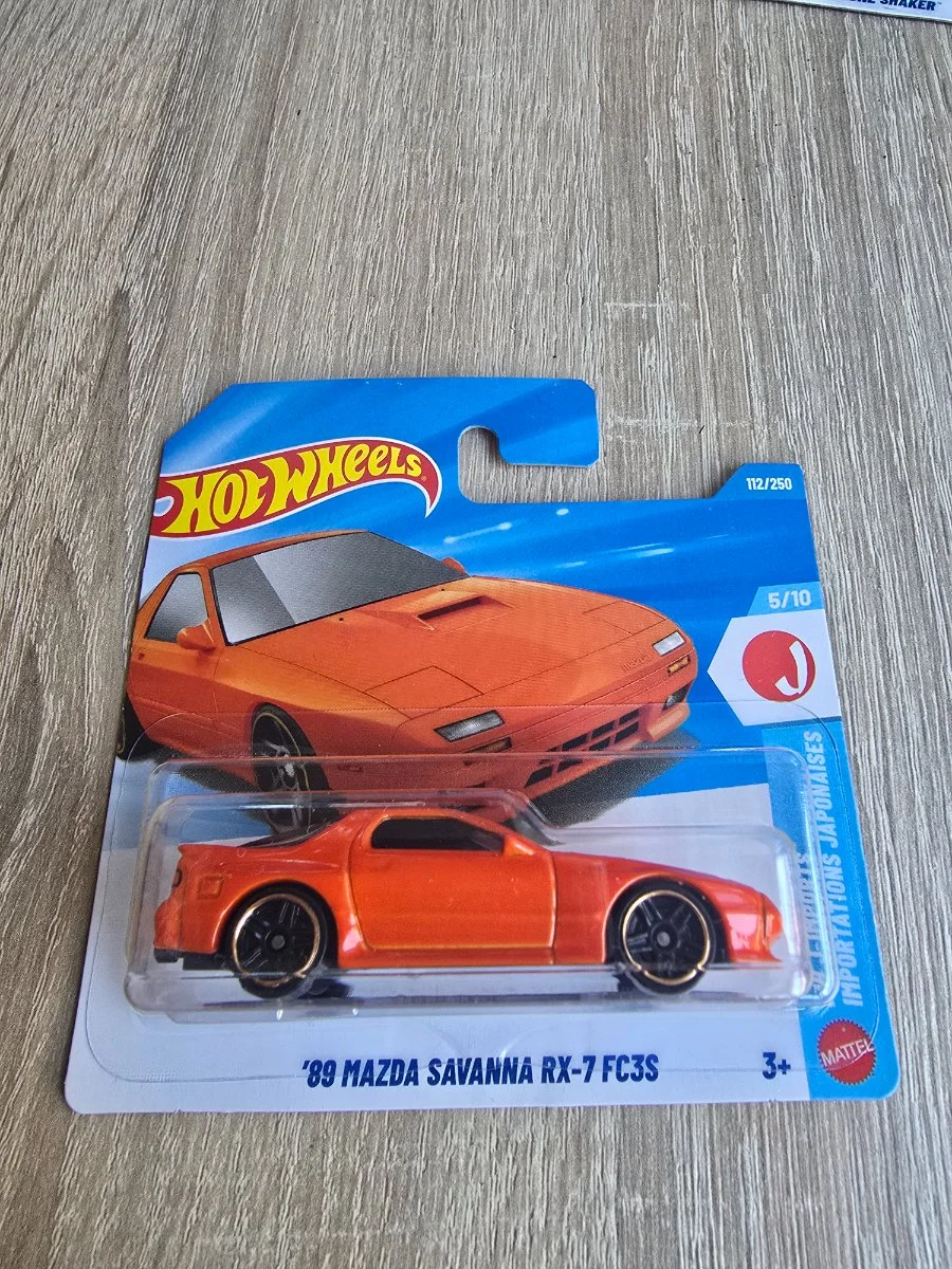 Hot Wheels '89 MAZDA SAVANNA RX-7 FC3S 1:64
