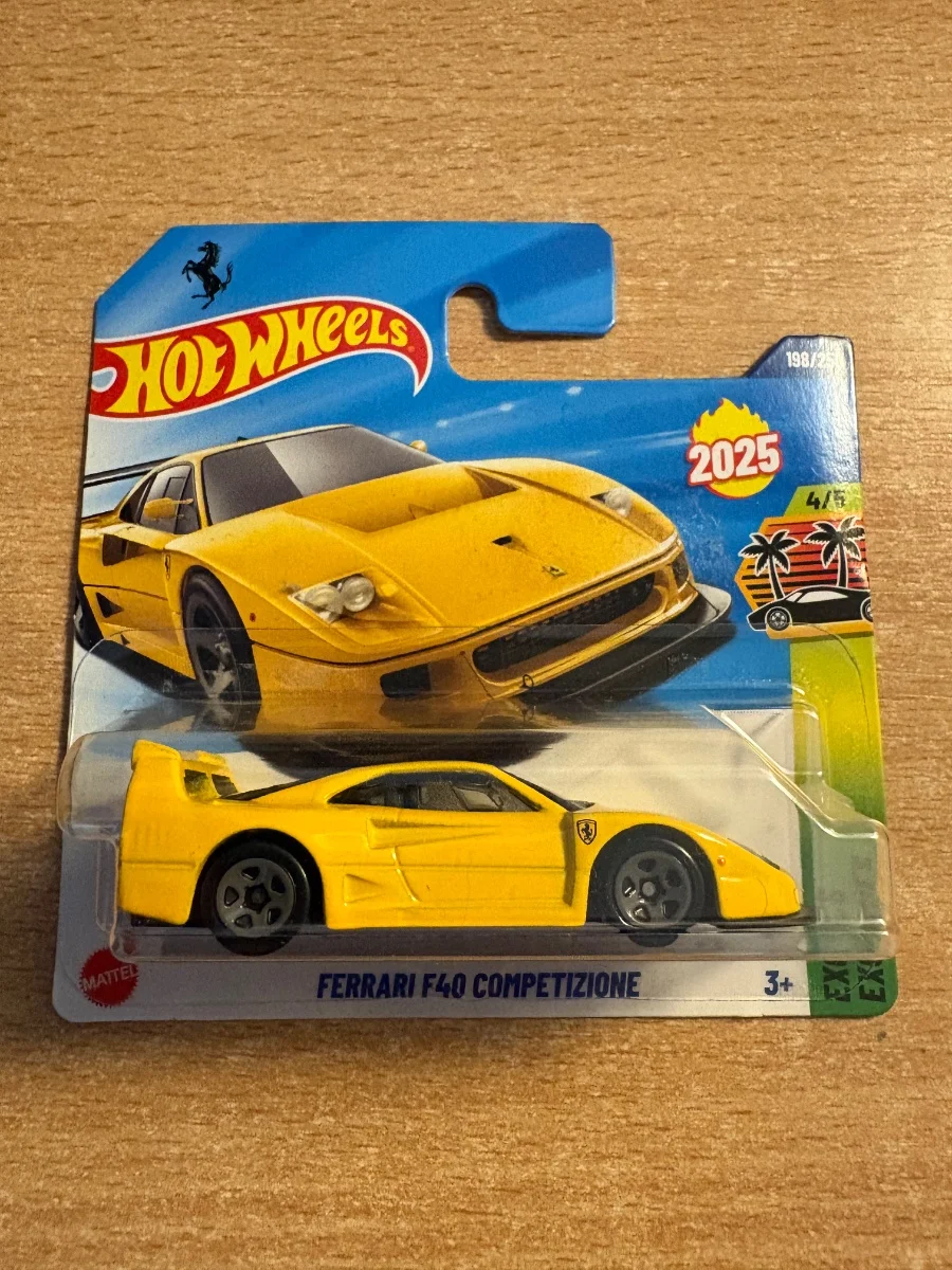 Hot Wheels Ferrari F40 competizione 1:64