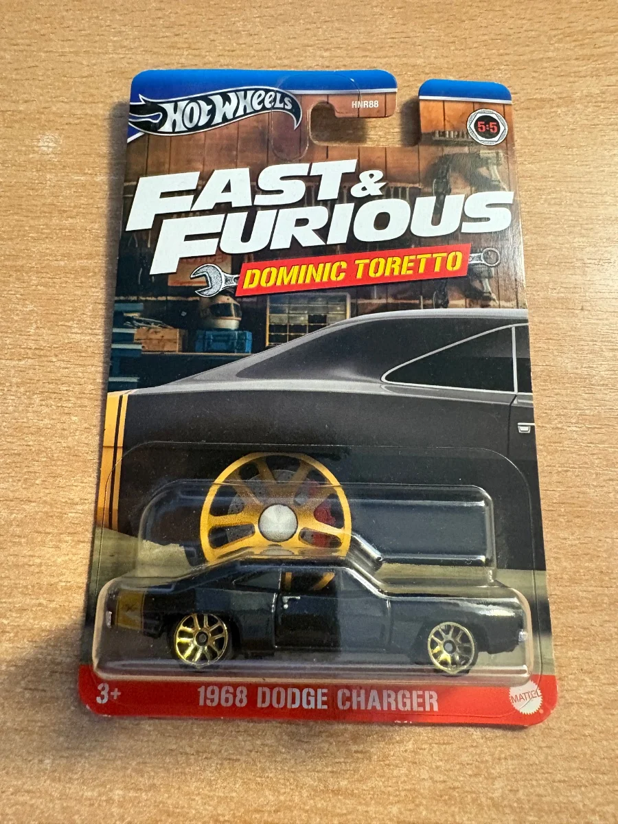 Hot Wheels Dodge Charger 1968 1:64