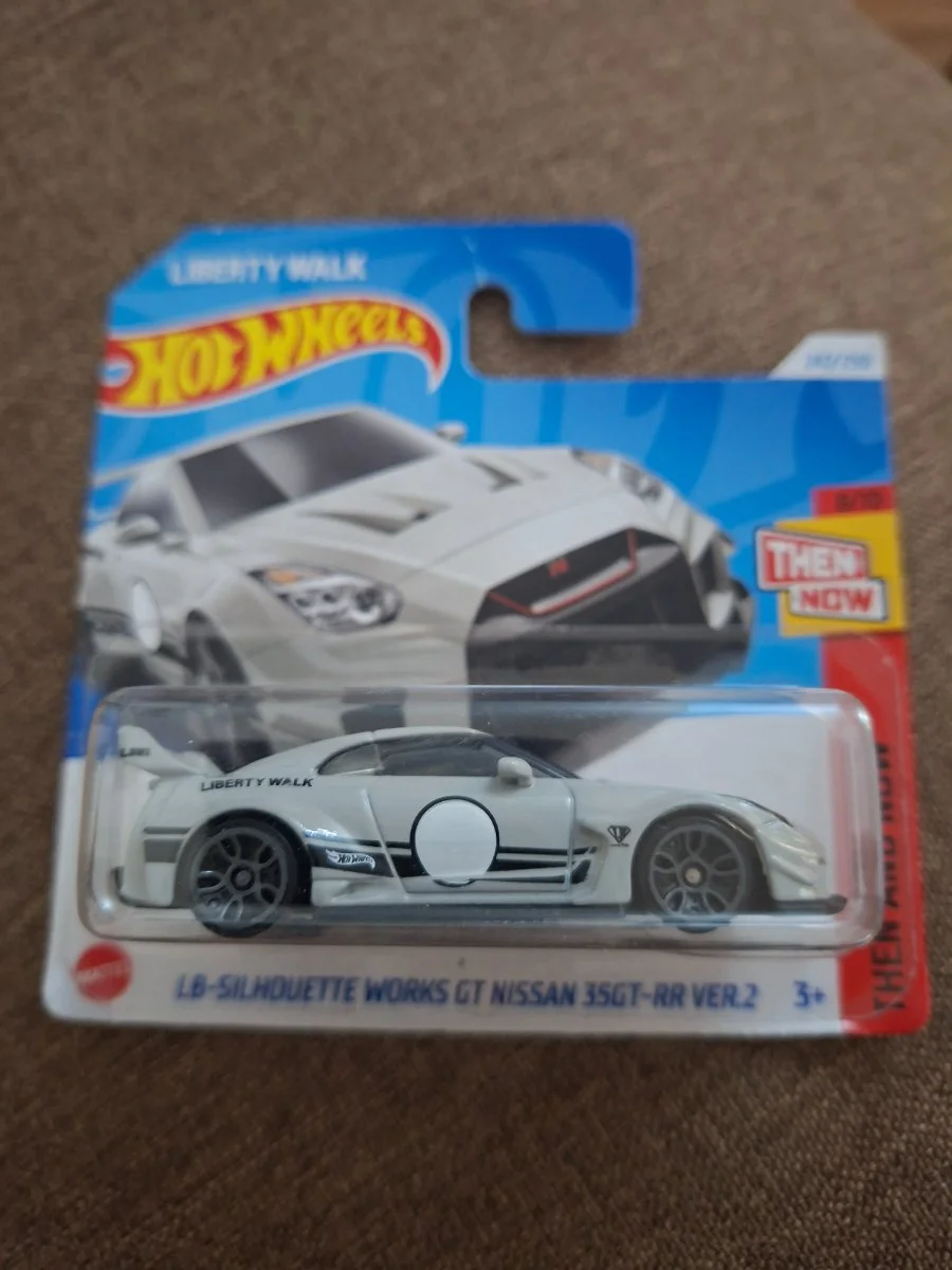 Hot Wheels LB Silhouette Works GT Nissan 35GT - RR Ver.2 1:64