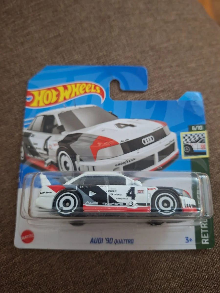 Hot Wheels Audi 90 quatro 1:64