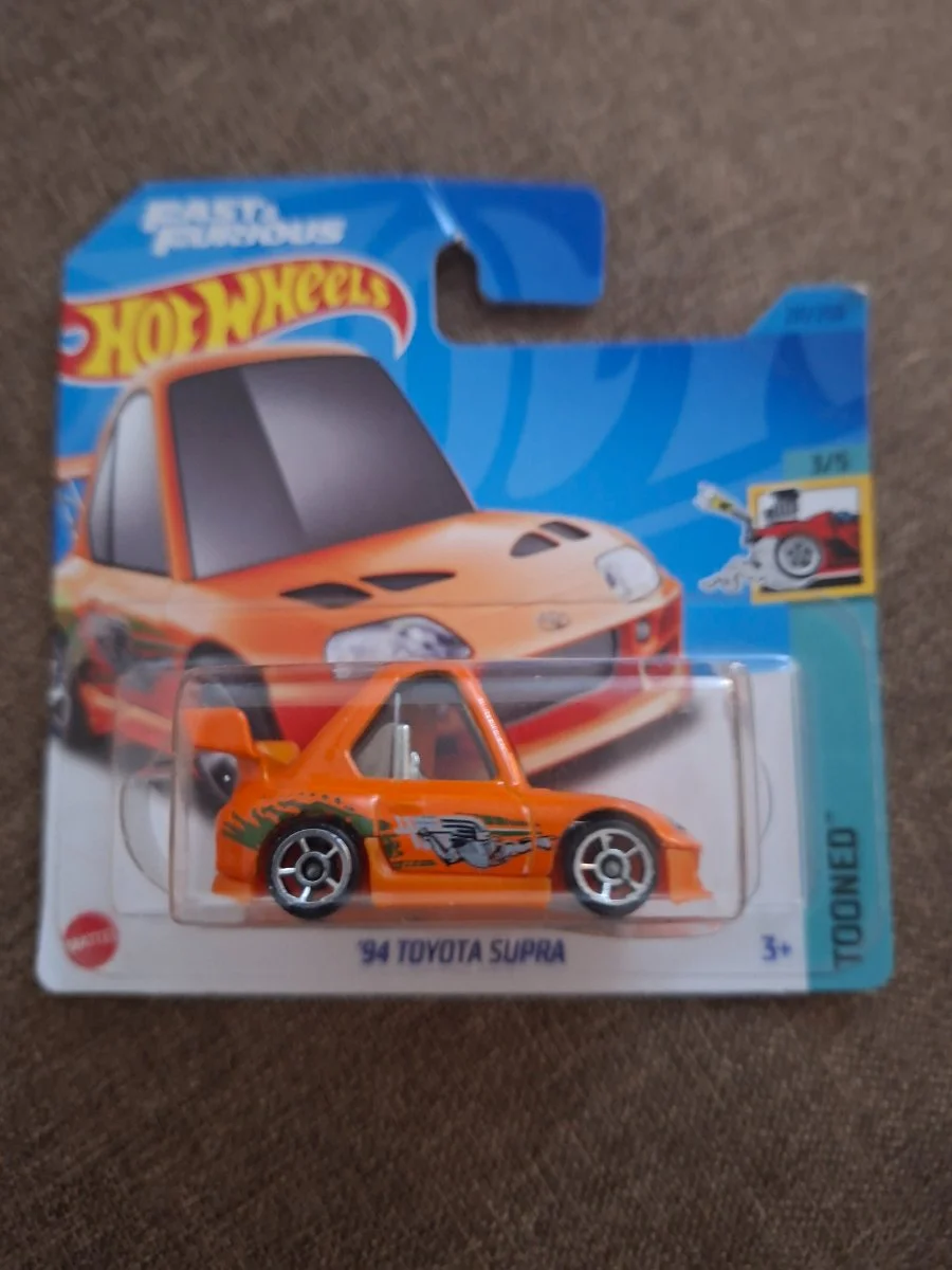 Hot Wheels '94 Toyota Supra  1:64