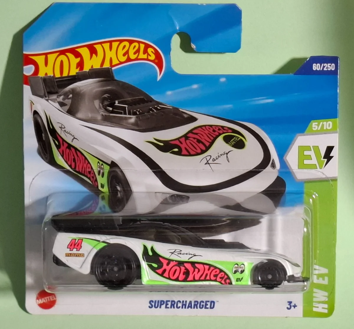 Hot Wheels SUPERCHARGED 1:64