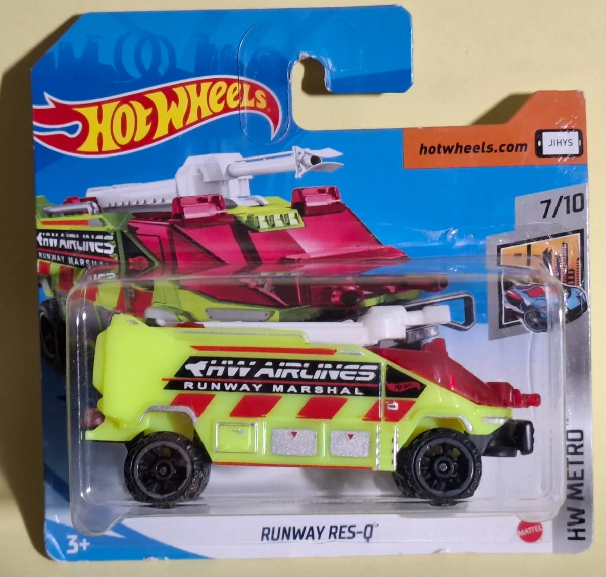 Hot Wheels RUNWAY RES-Q 1:64