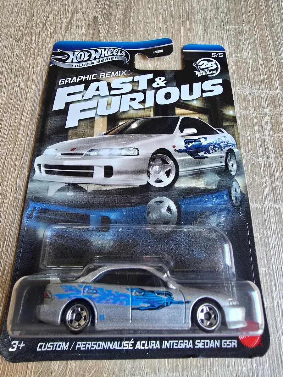 Hot Wheels CUSTOM PERSONNALISÉ ACURA INTEGRA SEDAN GSR 1:64