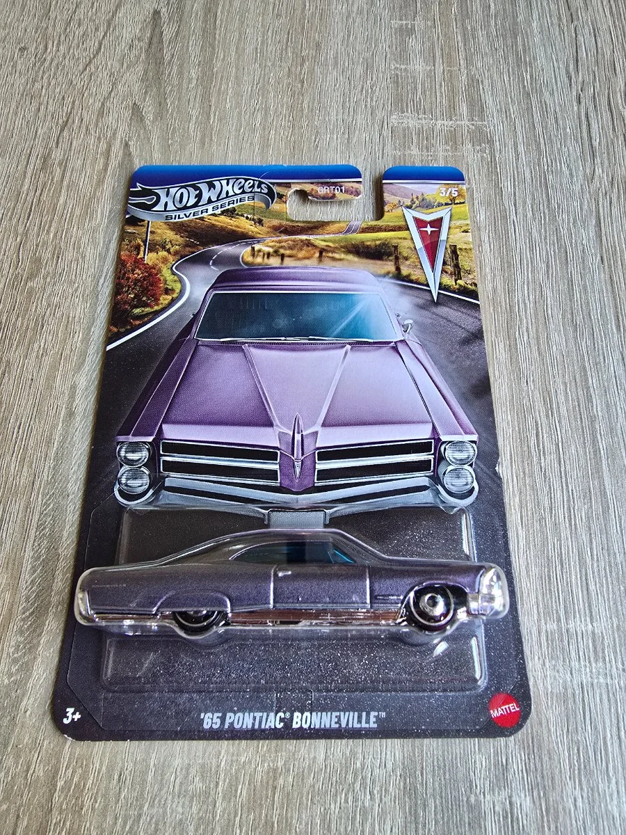 Hot Wheels 65 PONTIAC BONNEVILLE 1:64