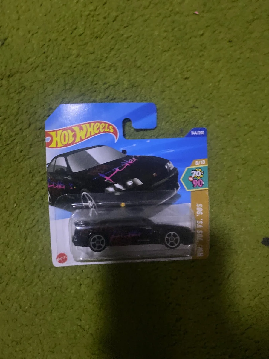 AutoArt Nissan skyline gtr 33 1:64