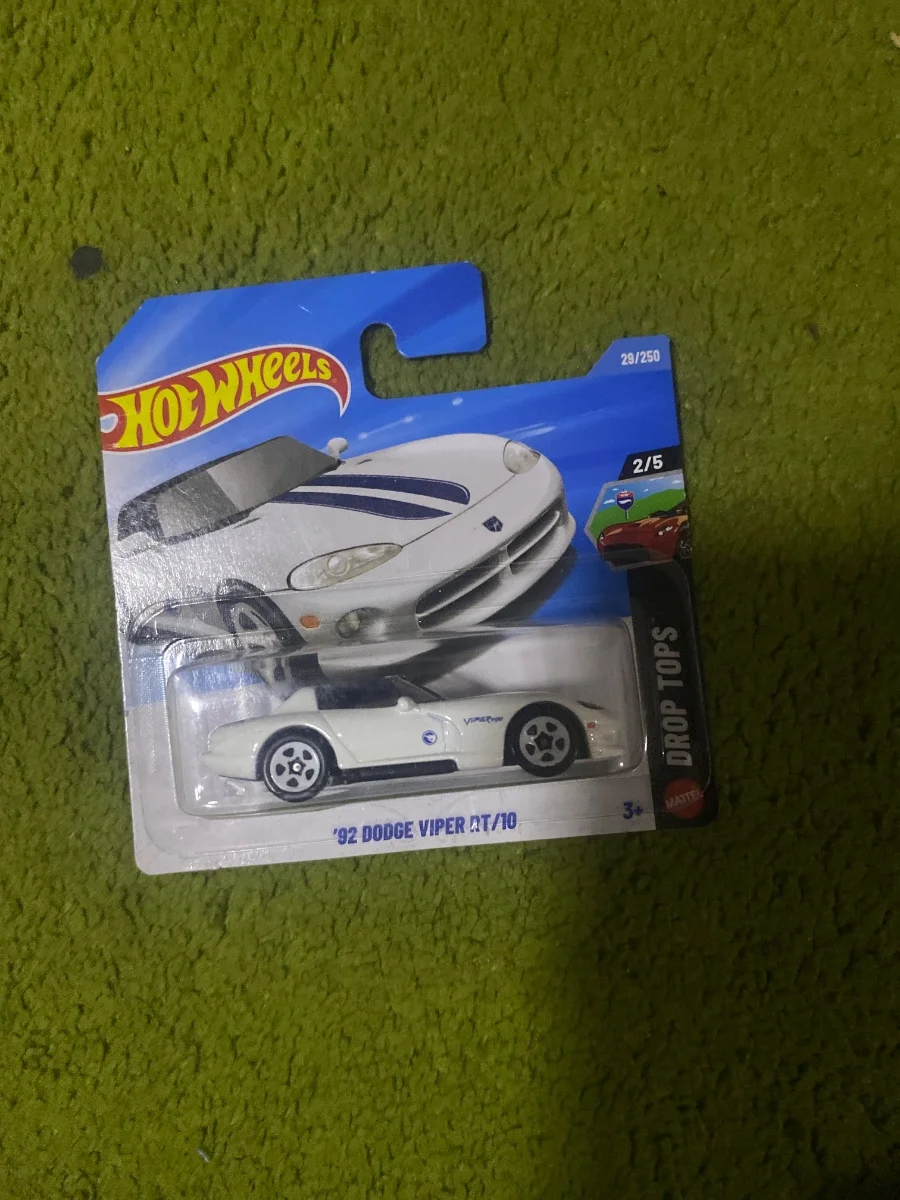 AutoArt 92 dodge viper rt 10 treasure hunt 1:64