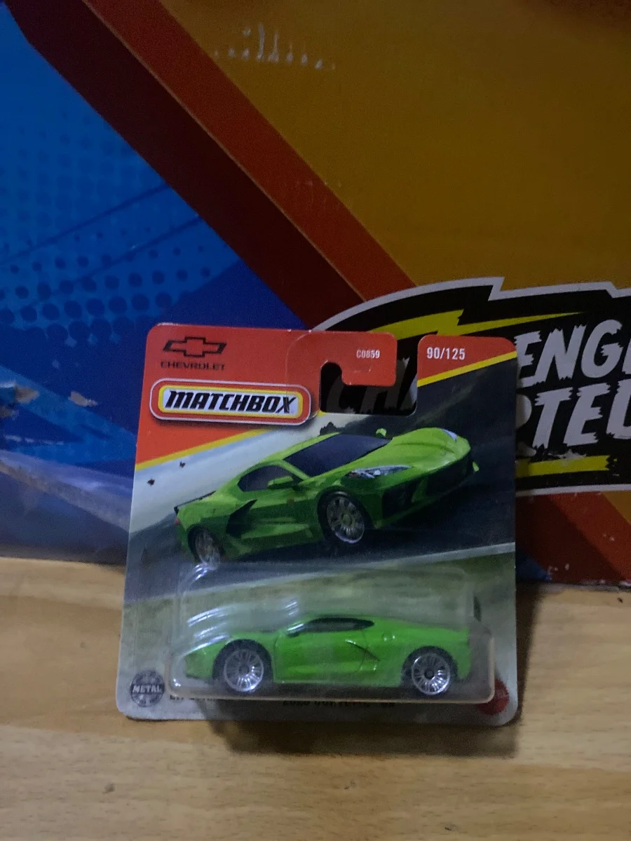 AutoArt Corvette 2020 c8 1:64