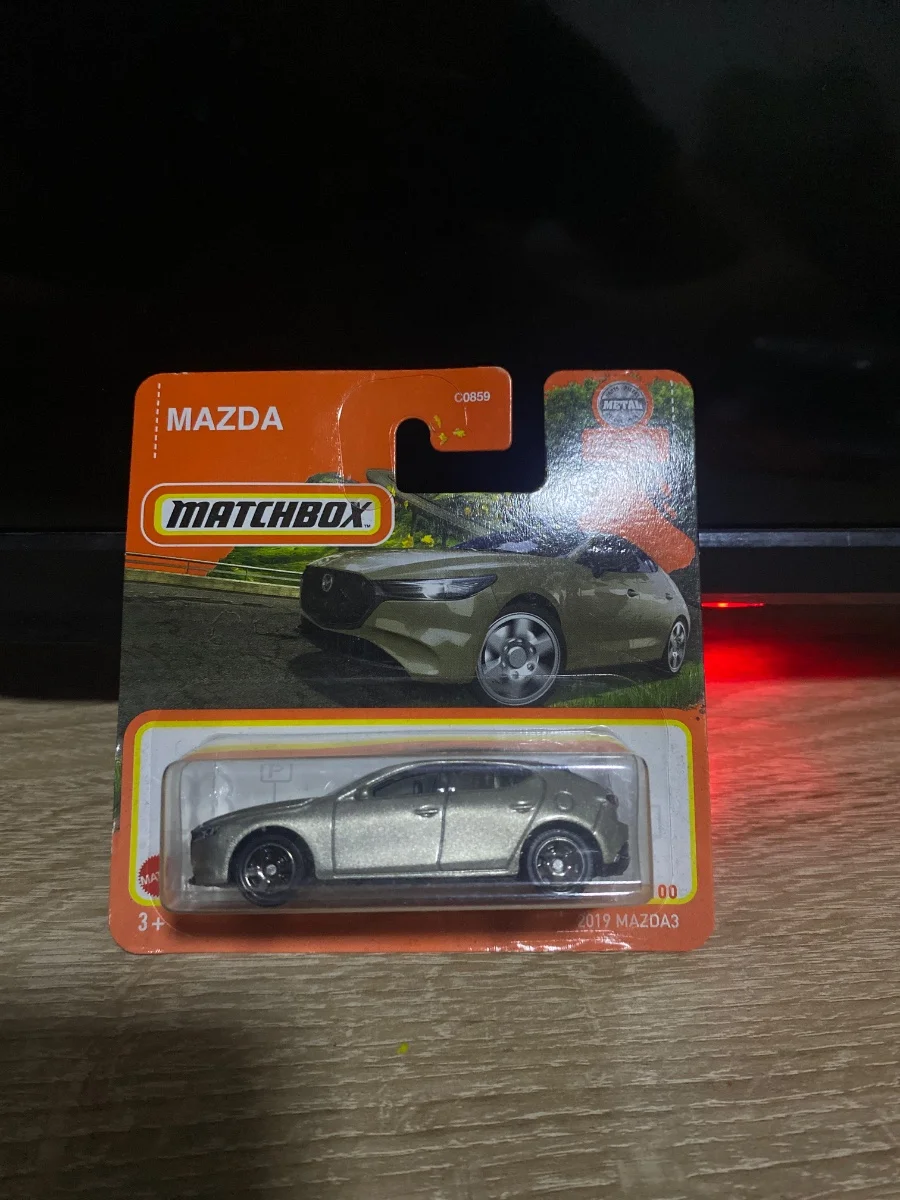 AutoArt Mazda 3 2019 1:64