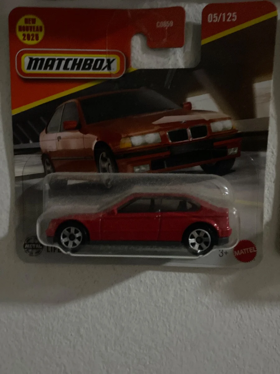 AutoArt Bmw 1995 318 ti 1:64