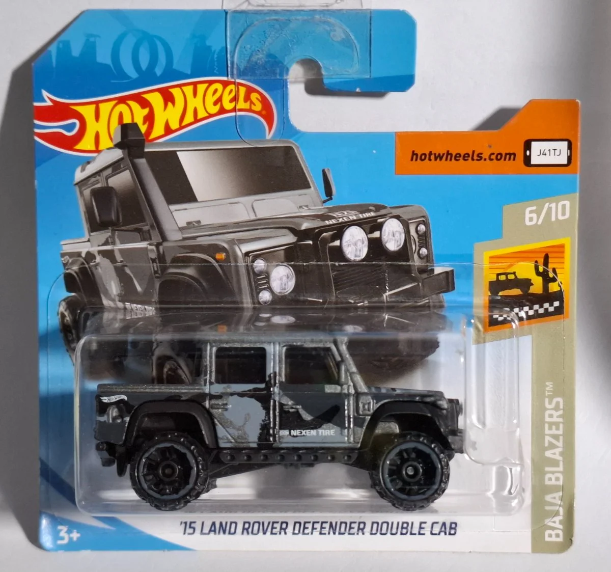 Hot Wheels '15 LAND ROVER DEFENDER DOUBKE CAB 1:64