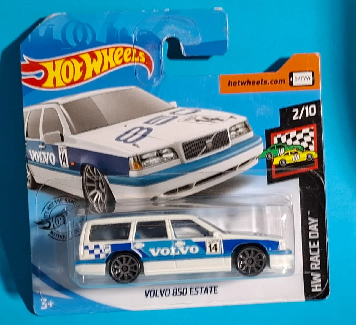 Hot Wheels VOLVO 850 ESTATE 1:64