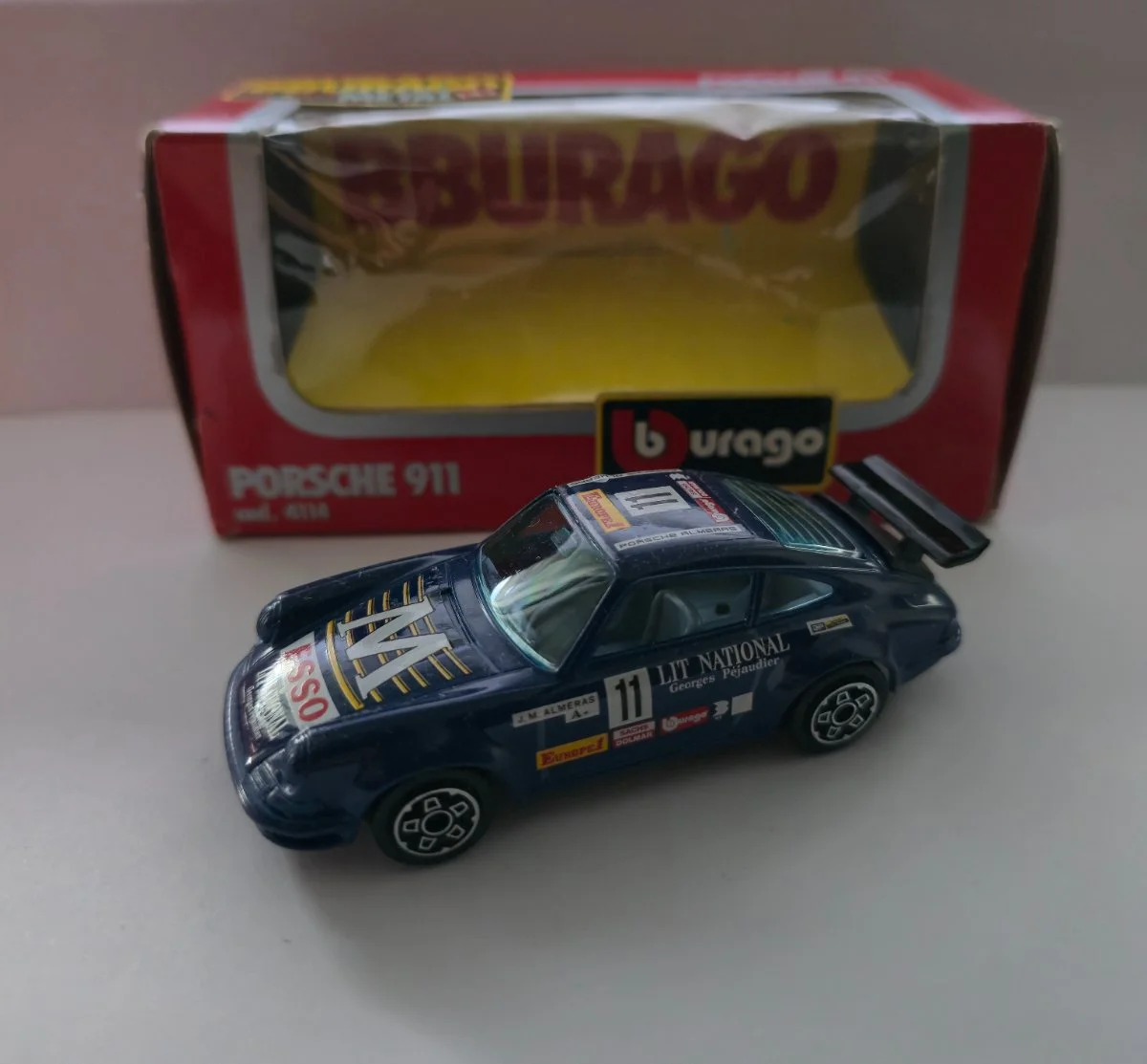 Bburago Porsche 911 1:43
