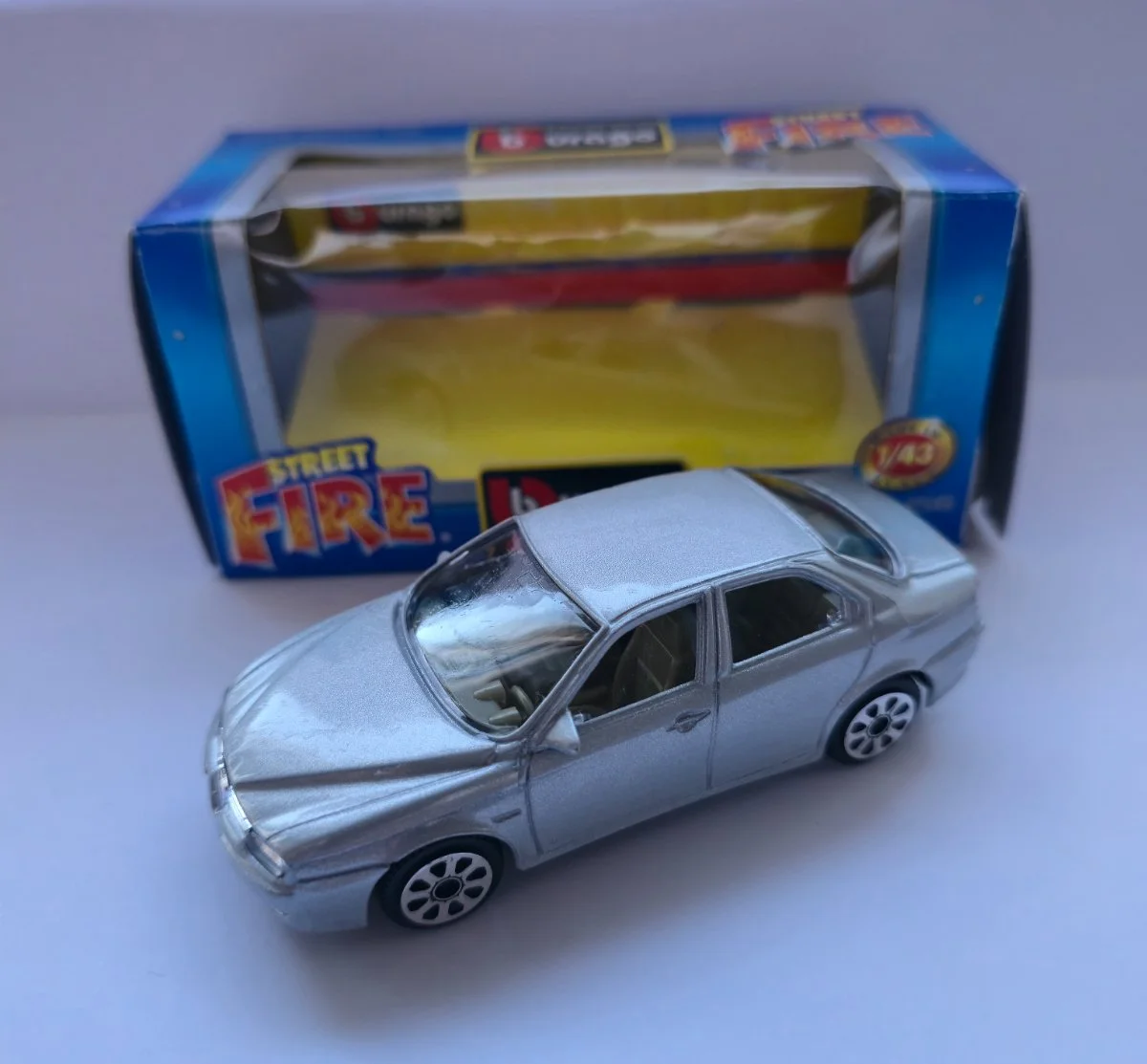 Bburago Alfa Romeo 156 1:43