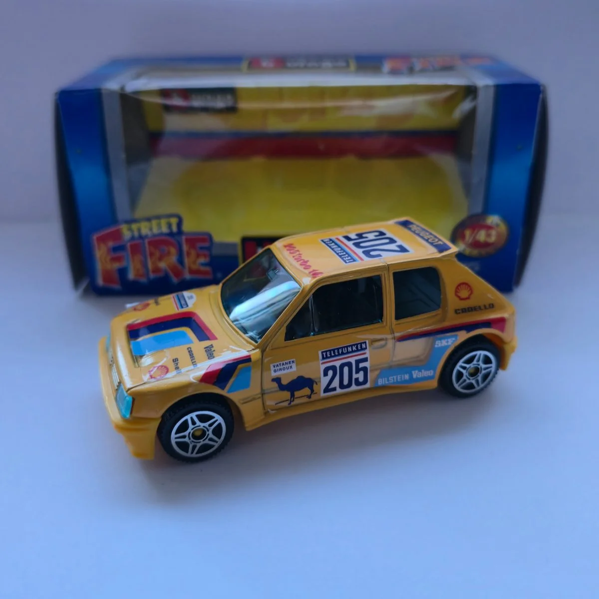 Bburago Peugeot 205 Safari 1:43