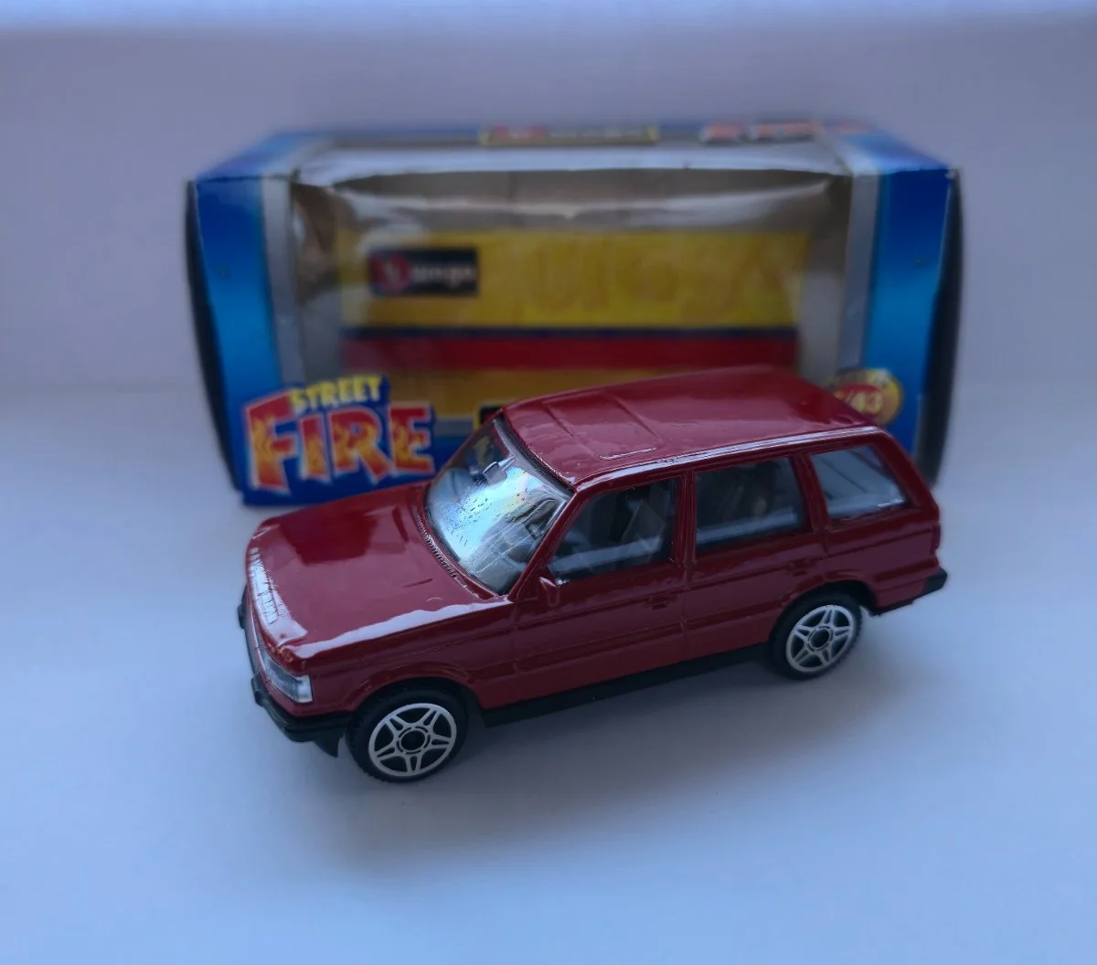 Bburago Range Rover 1:43