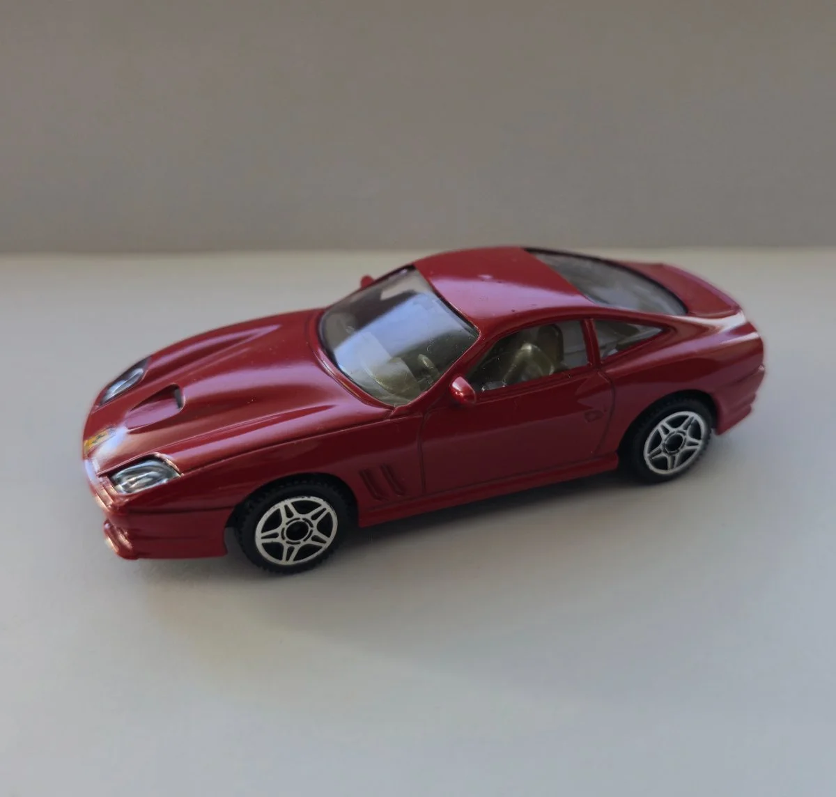 Bburago Ferrari 550 Maranello 1:43